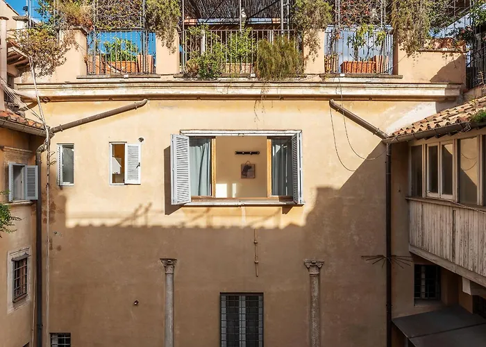 Piazza Navona Penthouse